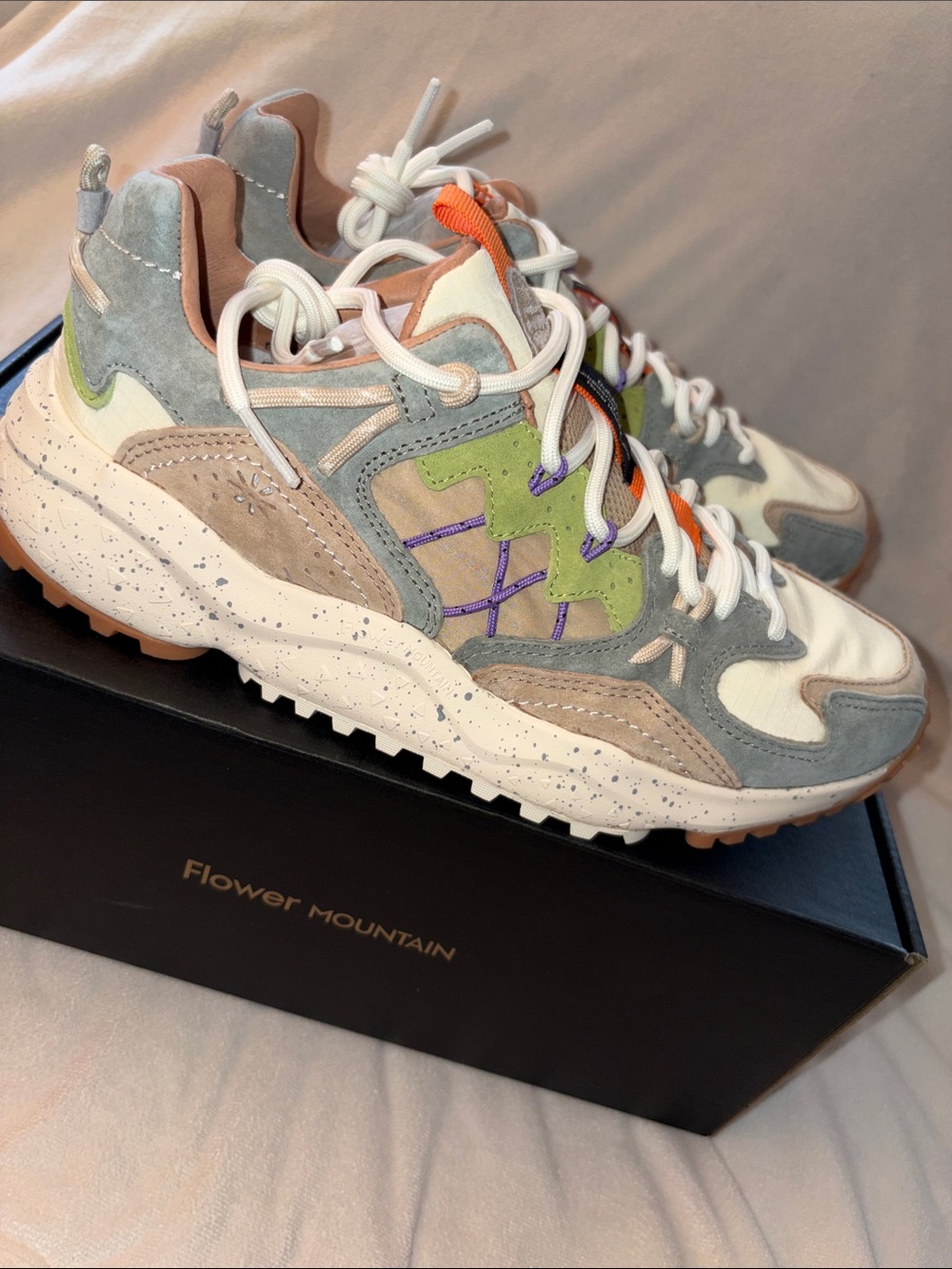 NWT Flower Mountain Yamabushi Sneaker in Beige - Sage - Picture 9 of 16
